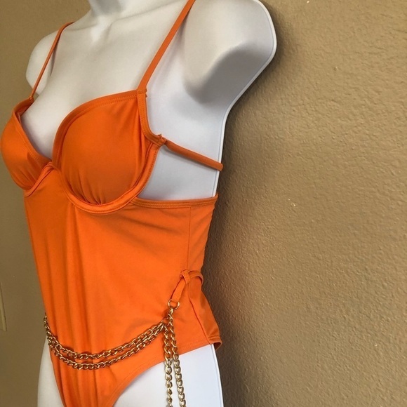 River Island Orange Strappy Chain Detail Underwire One-Piece Swimsuit US 4/8 UK - Picture 3 of 16